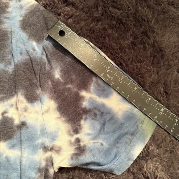 Neon Riot Blue and Green Tie-Dye Short Sleeve Tee with Graphic Design Large - Picture 7 of 7